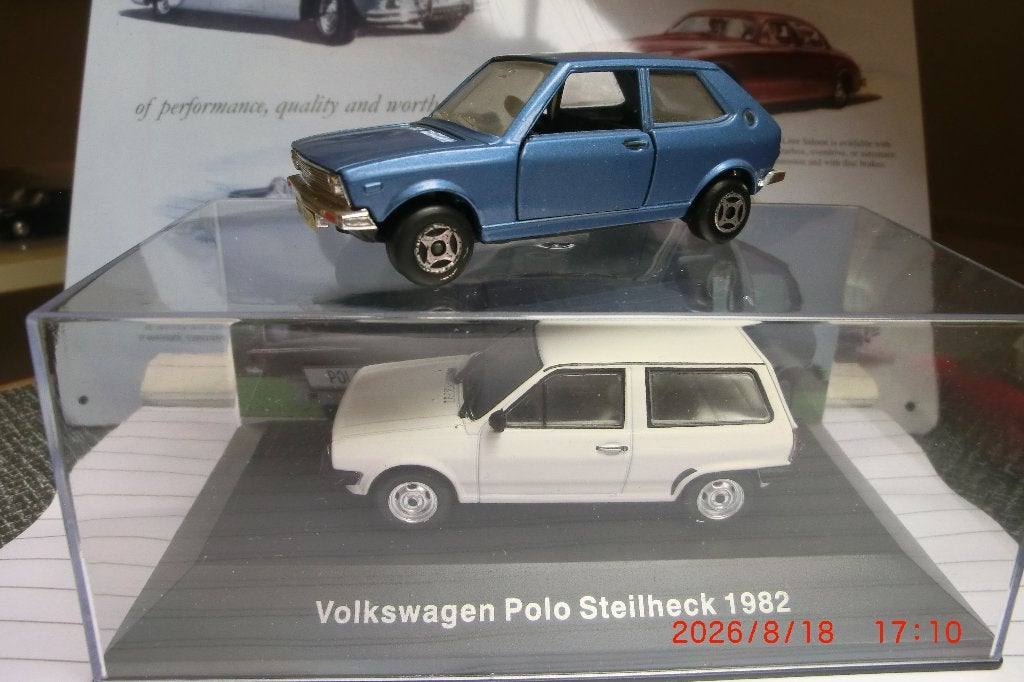 2x VW Polo 1:43, Ophalen of Verzenden, Zo goed als nieuw, Auto, Overige merken