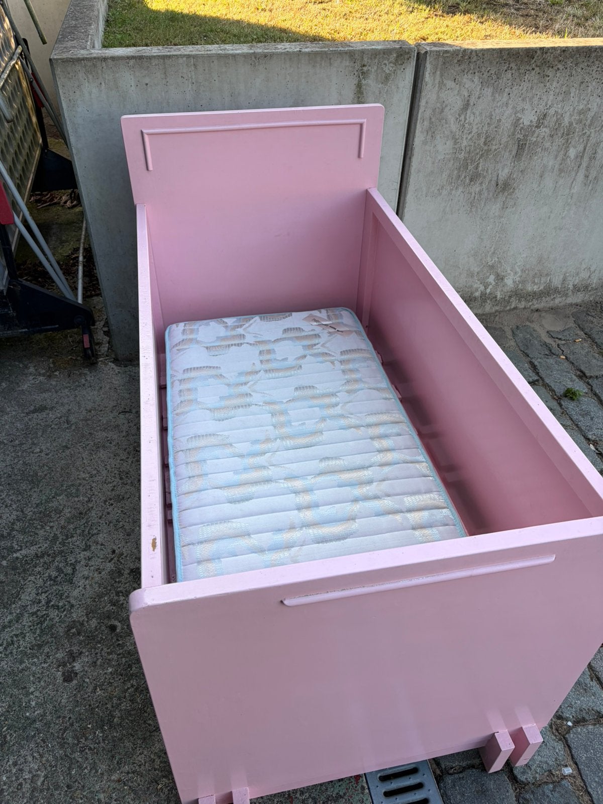 Antiek kinderbedje Roze, Ophalen, Zo goed als nieuw, Minder dan 140 cm, Minder dan 70 cm