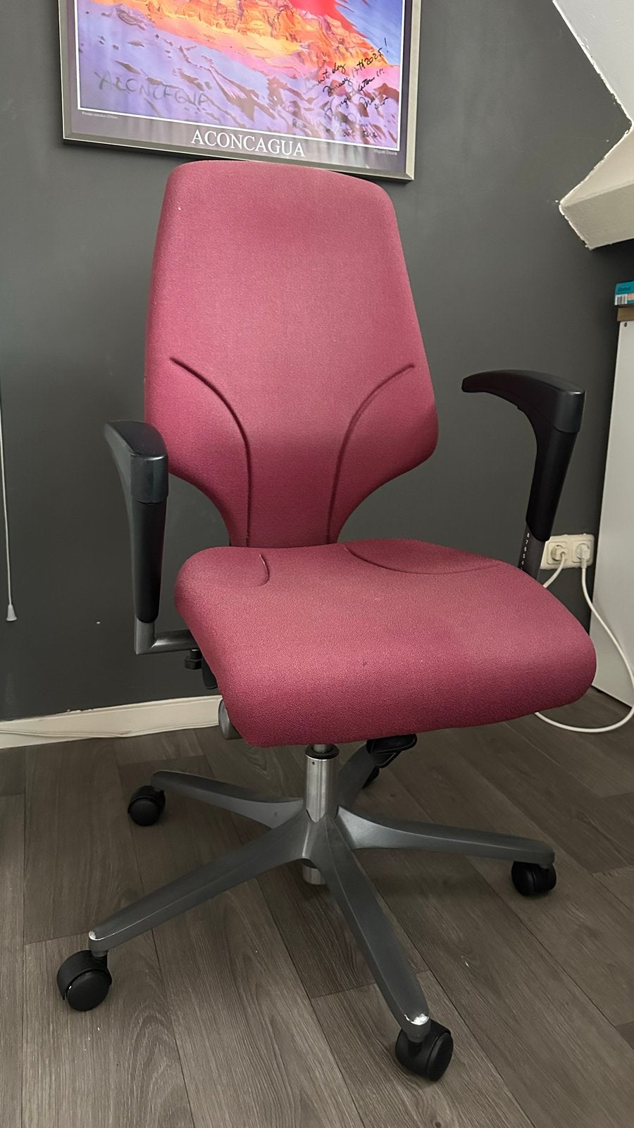 Giroflex 64 ergonomische bureaustoel, hoge rug - verstelbaar, Ophalen, Gebruikt, Bureaustoel, Rood