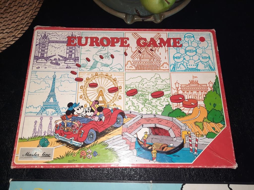 Walt Disney bordspel EUROPE GAME met Mickey mouse van PTZ, Hobby en Vrije tijd, Gezelschapsspellen | Bordspellen, Ophalen of Verzenden
