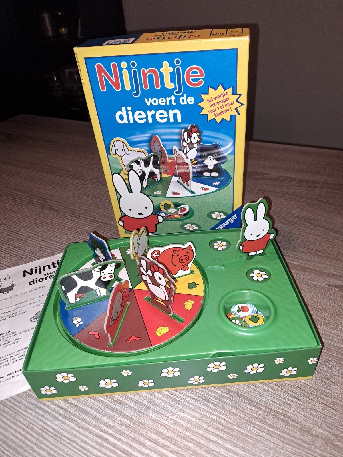 Nijntje voert de dieren, Hobby en Vrije tijd, Gezelschapsspellen | Bordspellen, Ophalen of Verzenden