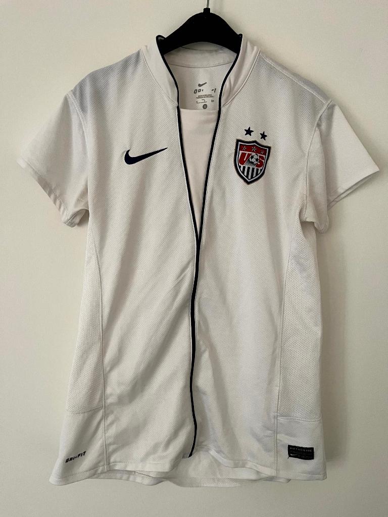 USA WOMEN HOME SHIRT 2011 2013 MAAT S NIKE NETTE STAAT, Verzenden, Zo goed als nieuw, Buitenlandse clubs, Shirt