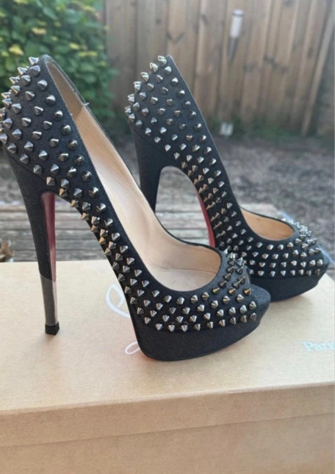 Christian Louboutin Maat 39, Ophalen of Verzenden, Gedragen, Zwart, Pumps