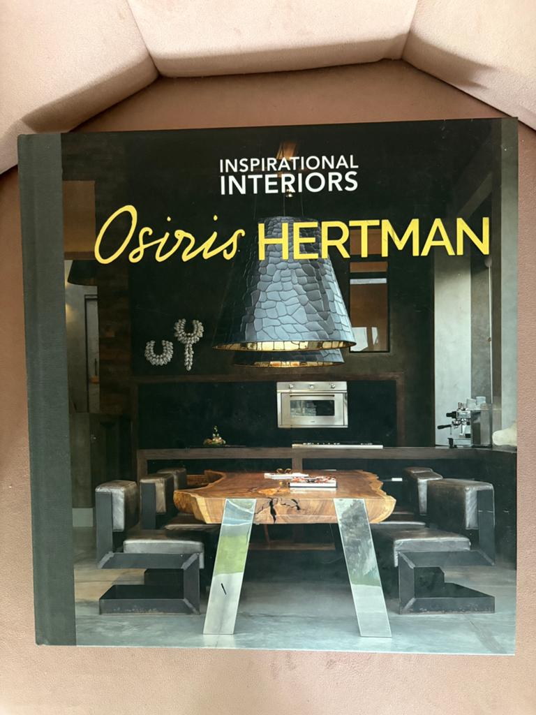Osiris Hertman - Inspirational interiors, Osiris Hertman, Ophalen of Verzenden, Zo goed als nieuw, Interieur en Design