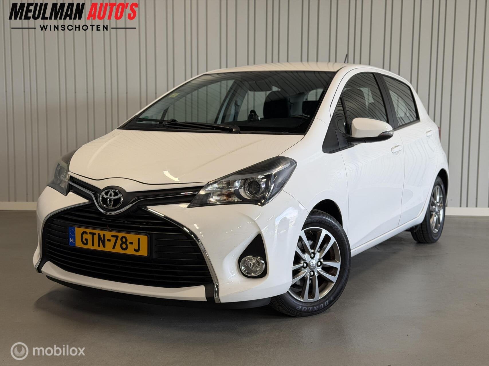 Toyota Yaris 1.0 VVT-i Lease Bi-Tone, Auto's, Voorwielaandrijving, Gebruikt, Euro 6, Handgeschakeld