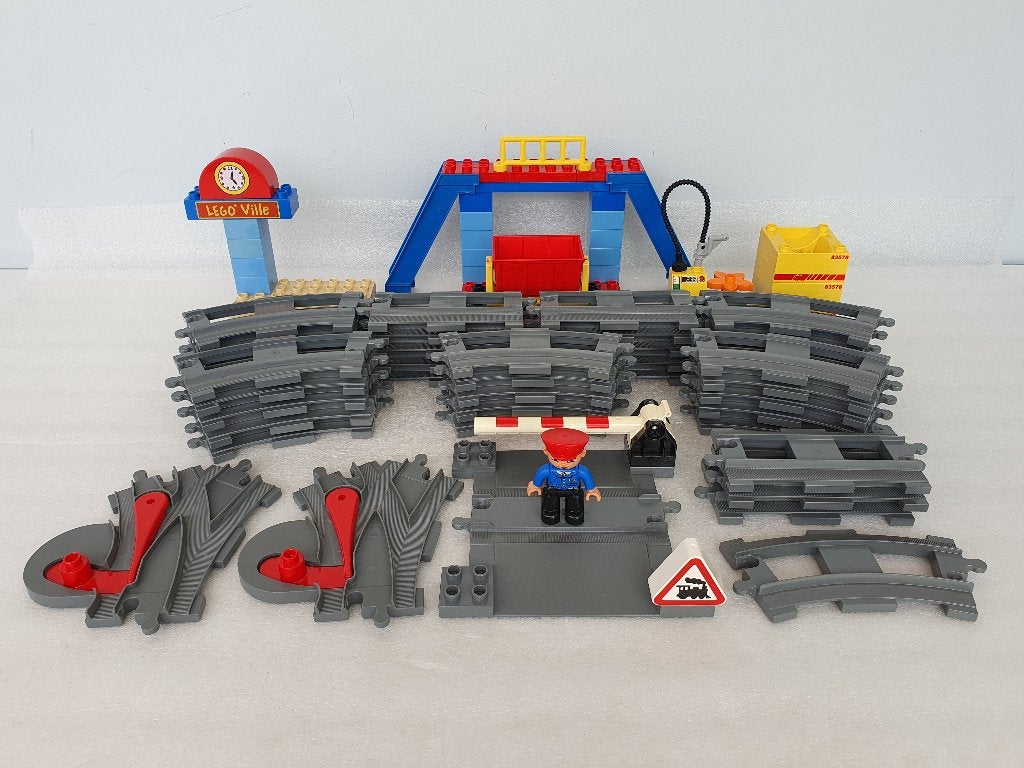 Lot Lego Duplo sporen (40+ onderdelen) en treinattributen, Ophalen of Verzenden, Gebruikt, Duplo