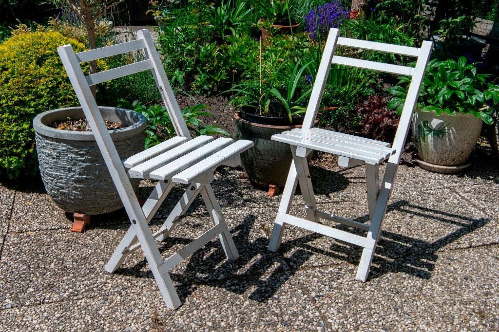 Witte Franse bistrostoeltjes, “Hotel Saint-Tropez” - 2 stuks, Ophalen