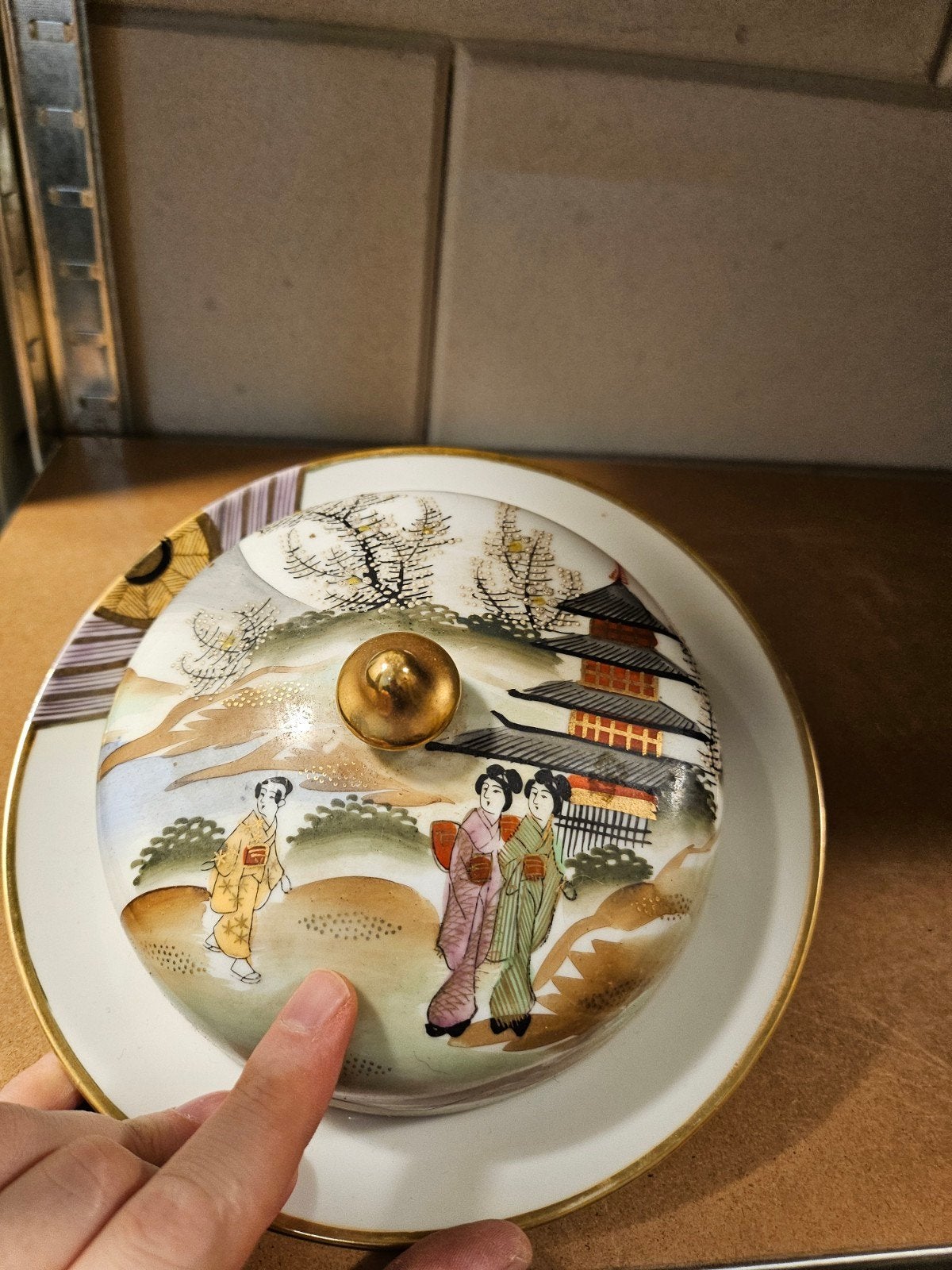 Antiek Japans schaaltje met deksel - Handgeschilderd, Antiek en Kunst, Ophalen of Verzenden