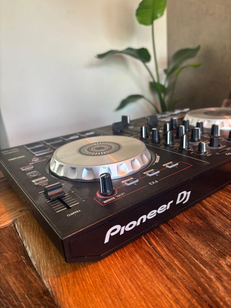 Pioneer DDJ-SB2 DJ Controller, Muziek en Instrumenten, Ophalen of Verzenden, Zo goed als nieuw, Pioneer