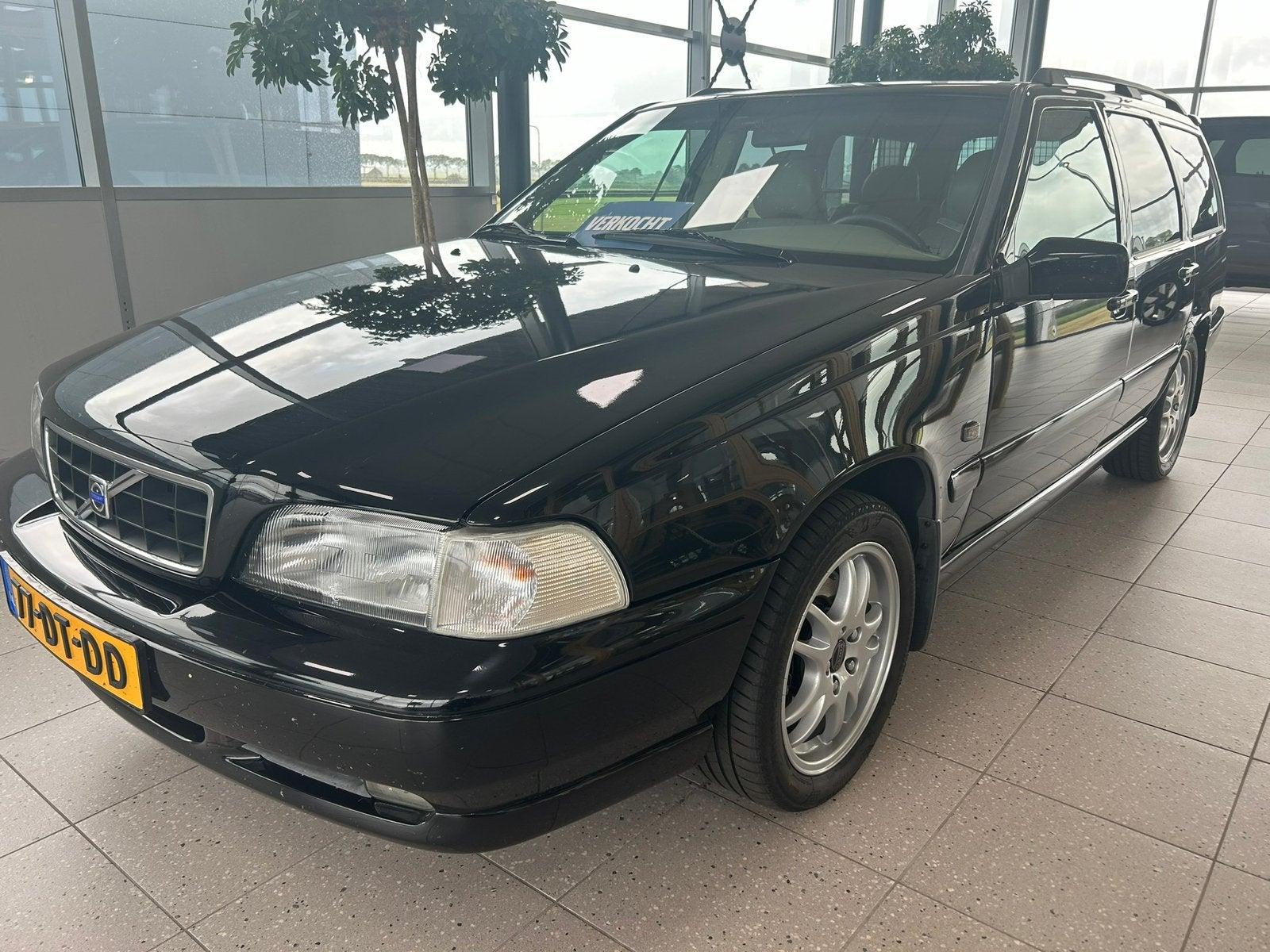 Volvo V70 2.3 T5 Handgeschakeld, Auto's, Beige, Zwart, Stationwagon, Particulier