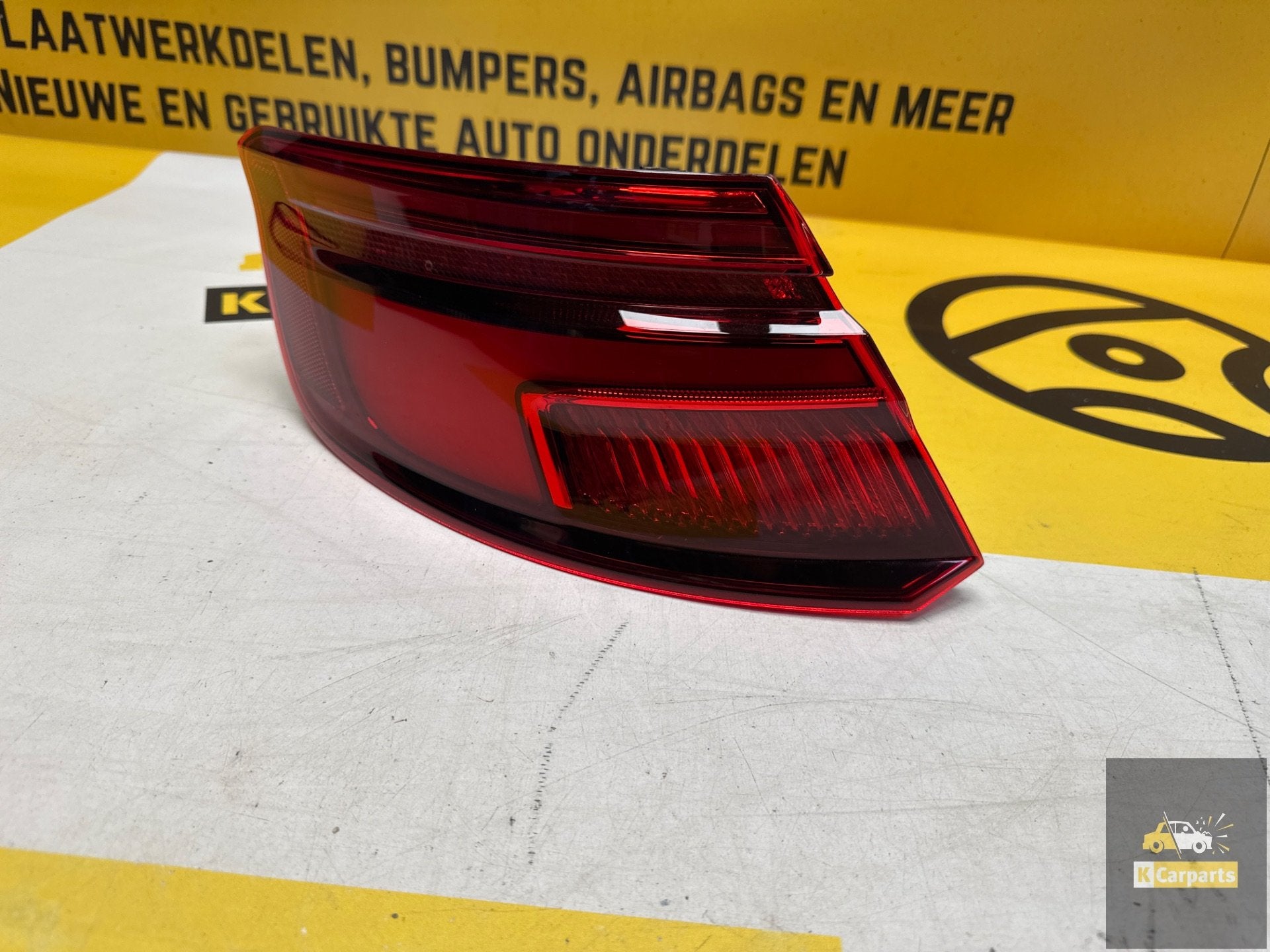 Audi A3 RS3 S3 | 8V4945091 Links achterlicht, Info@fabrikant.eu, Fabrikantstraat 1
1000 AA  Amsterdam, NL, Fabrikant BV, Gebruikt