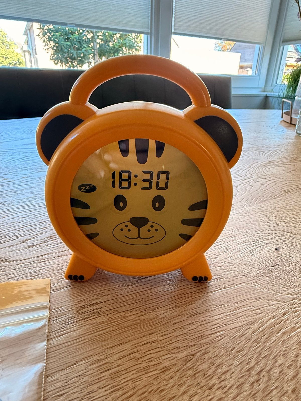 Alecto Tijger Wekker - Slaaptrainer voor Kinderen, Ophalen of Verzenden, Zo goed als nieuw, Digitaal