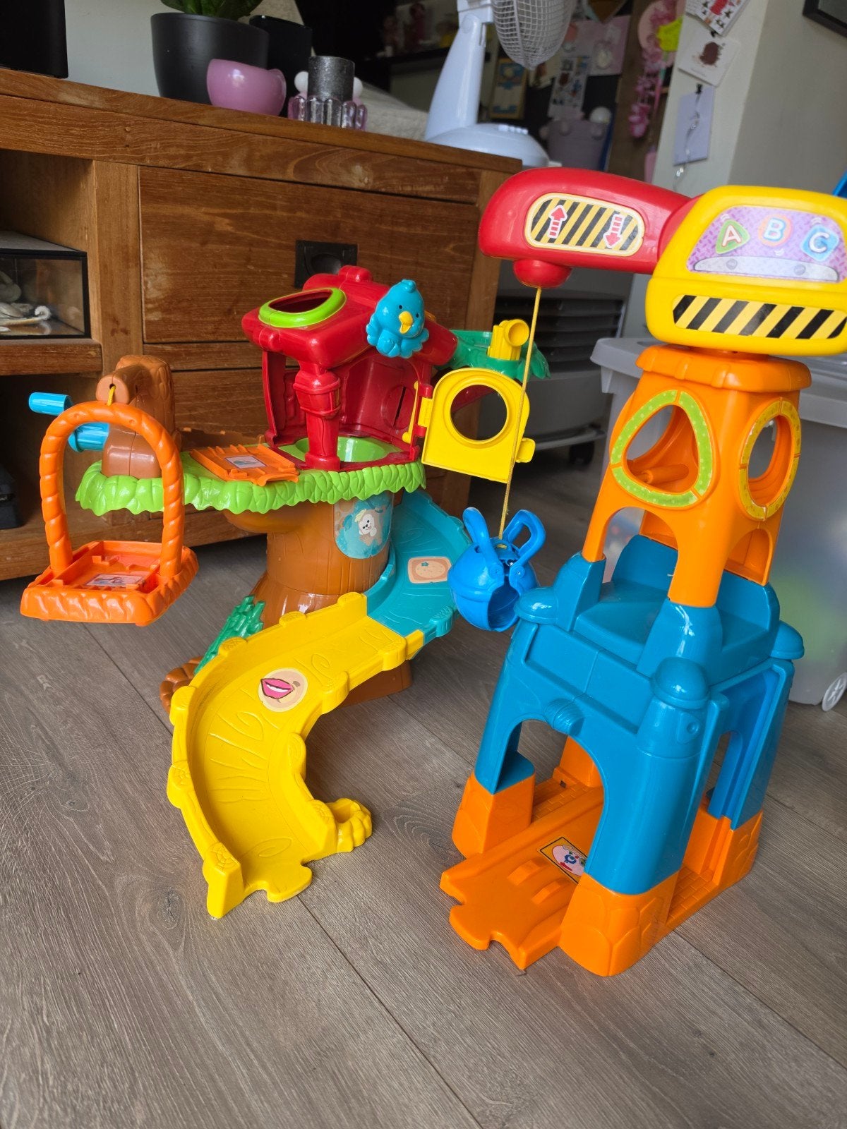 VTech Toet Toet Auto's Speelset met extra onderdelen, Ophalen, Gebruikt, Jongen of Meisje