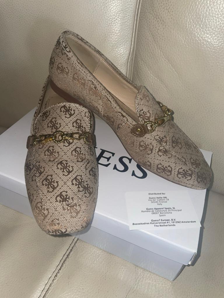 Guess Loafers Beige Maat 38, Kleding | Dames, Schoenen, Ophalen of Verzenden, Gedragen, Beige, Instappers
