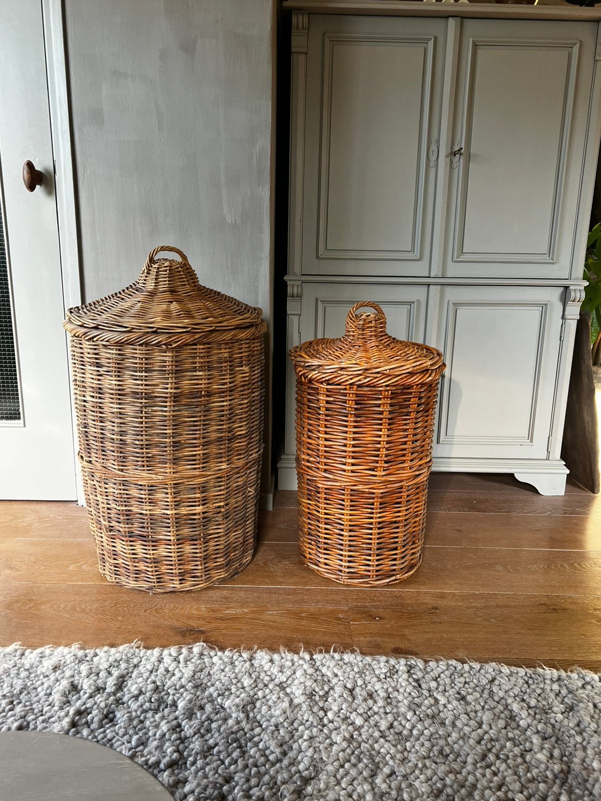 2 prachtige rotan manden met deksel, Ophalen, Mand, Gevlochten, Rond