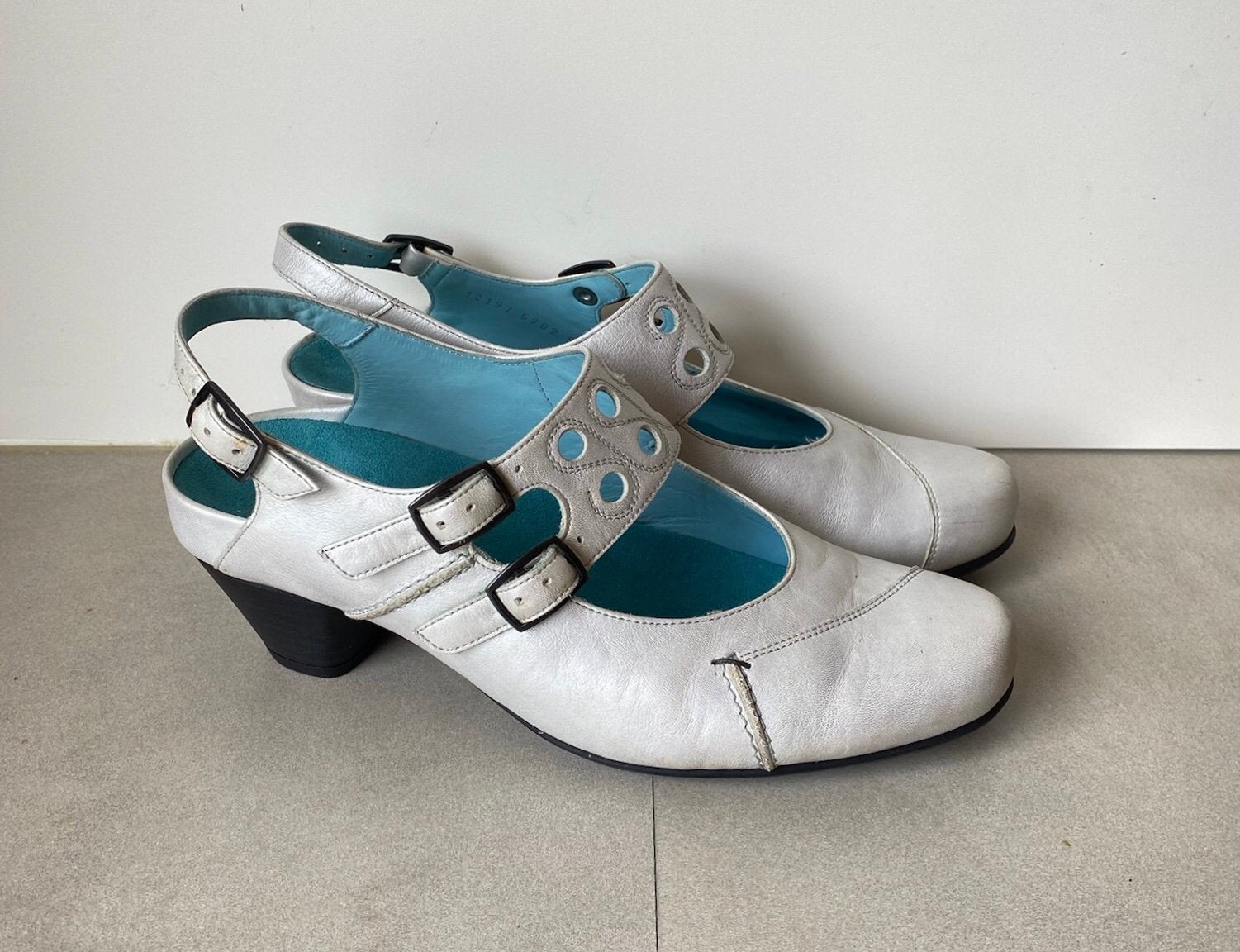 DUREA PUMPS drukknoop sluiting MT: 5.5/ 38.5 H, Kleding | Dames, Schoenen, Schoenen met lage hakken, Overige kleuren, Verzenden