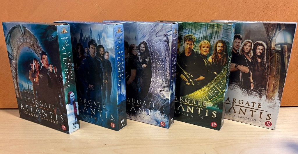 Stargate Atlantis Complete Serie Seizoen 1 t/m 5 DVD Box, Engels, Nederlands, Ophalen of Verzenden, Zo goed als nieuw
