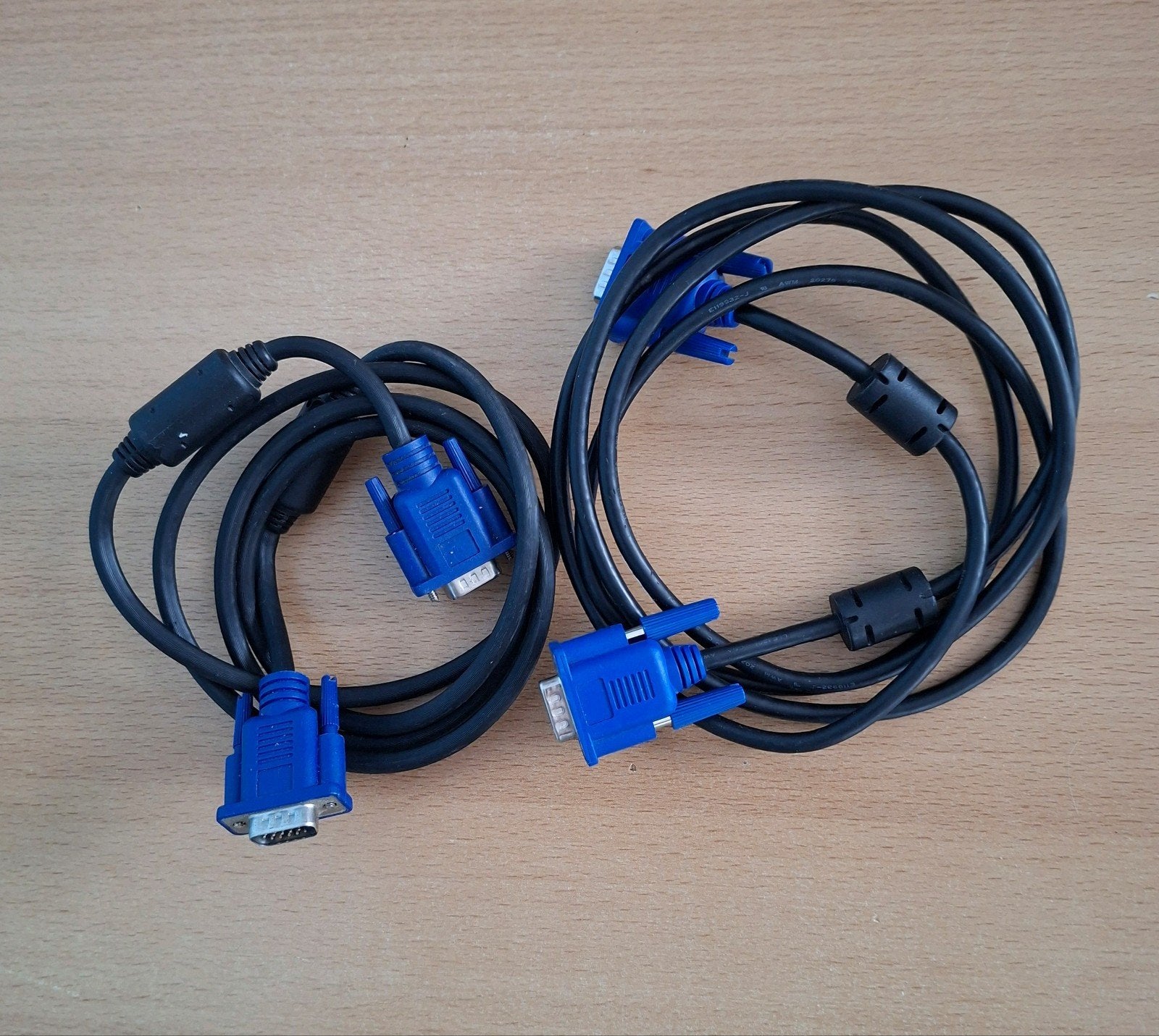 2 vga kabels, Ophalen, Gebruikt
