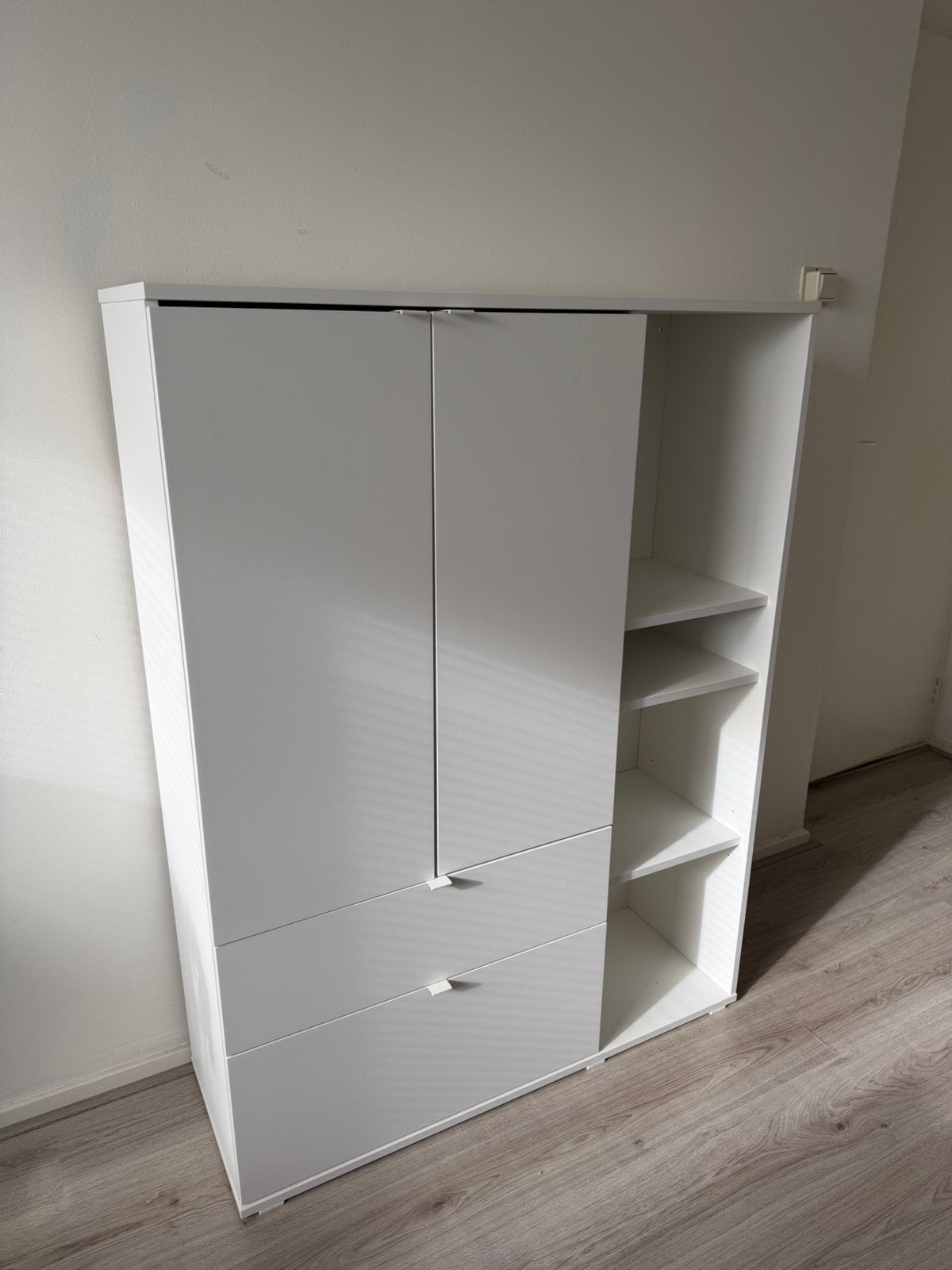Witte IKEA VIHALS kast – slechts €25!, Ophalen, Nieuw, 25 tot 50 cm