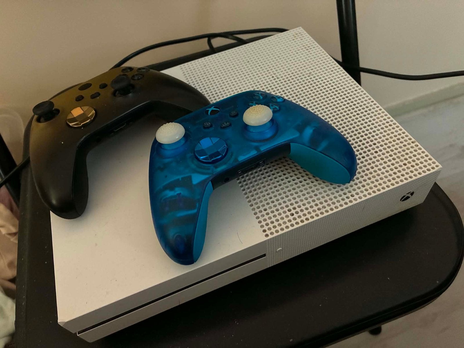 Te koop xbox one s, Ophalen, Gebruikt, 500 GB, Met 1 controller