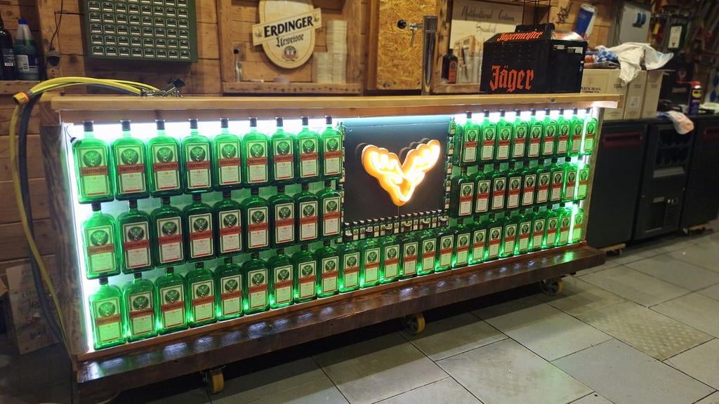 Jägermeister Tap Installatie / Bar met Verlichting, Ophalen