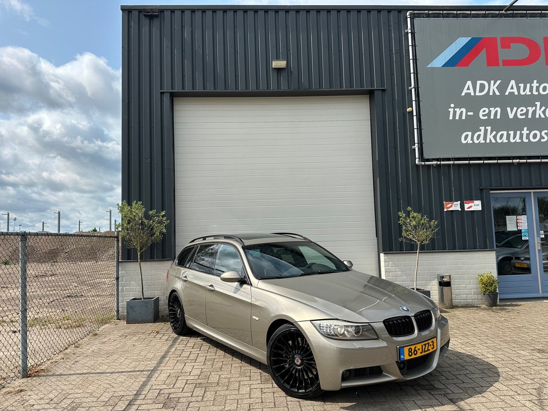 BMW 3-serie Touring 335i High Executive 400+PK/ACC/M PAKKET/, Automaat, Achterwielaandrijving, Gebruikt, Zwart
