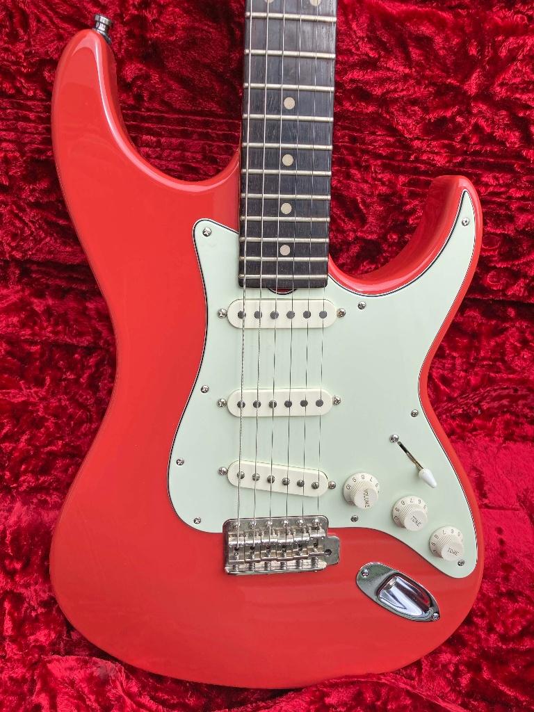 Don Grosh Retro Classic Stratocaster Gitaar - Brazilian, Ophalen, Gebruikt, Solid body, Overige merken