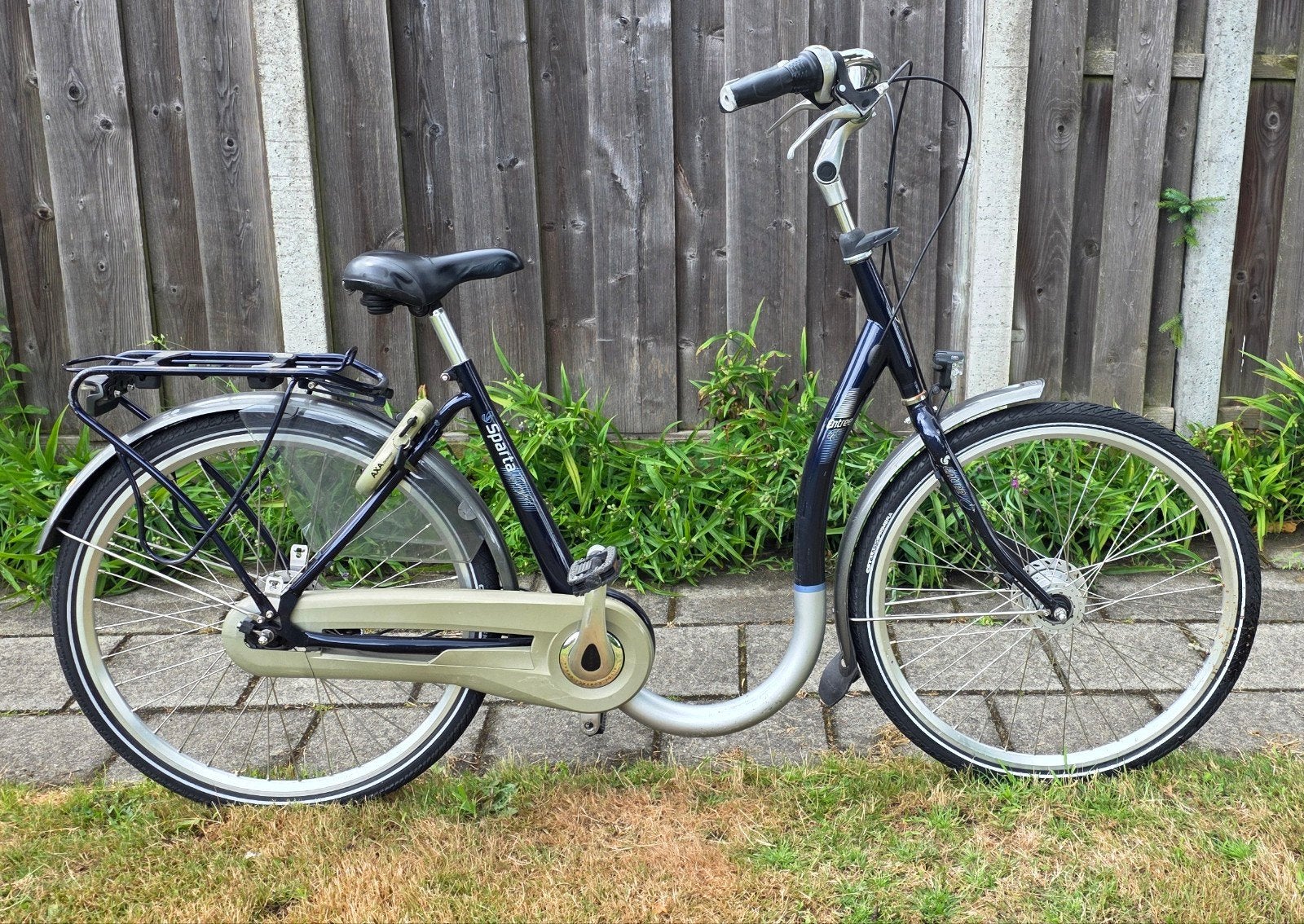 te koop netjes ınstap dames moeder fiets, Ophalen, Zo goed als nieuw, Overige merken, Versnellingen