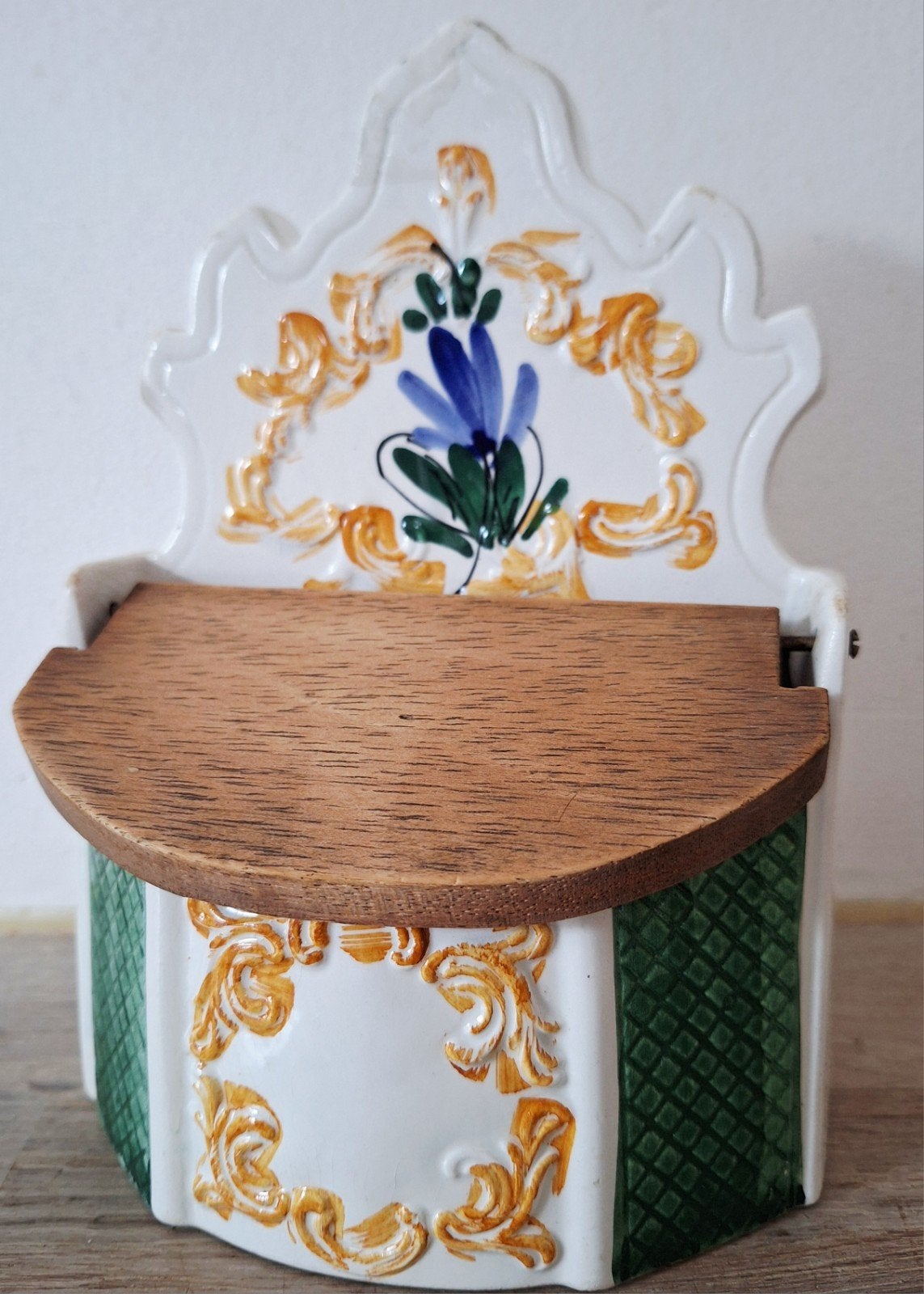 Vintage Portugese zoutpot met houten deksel, chip, Ophalen of Verzenden