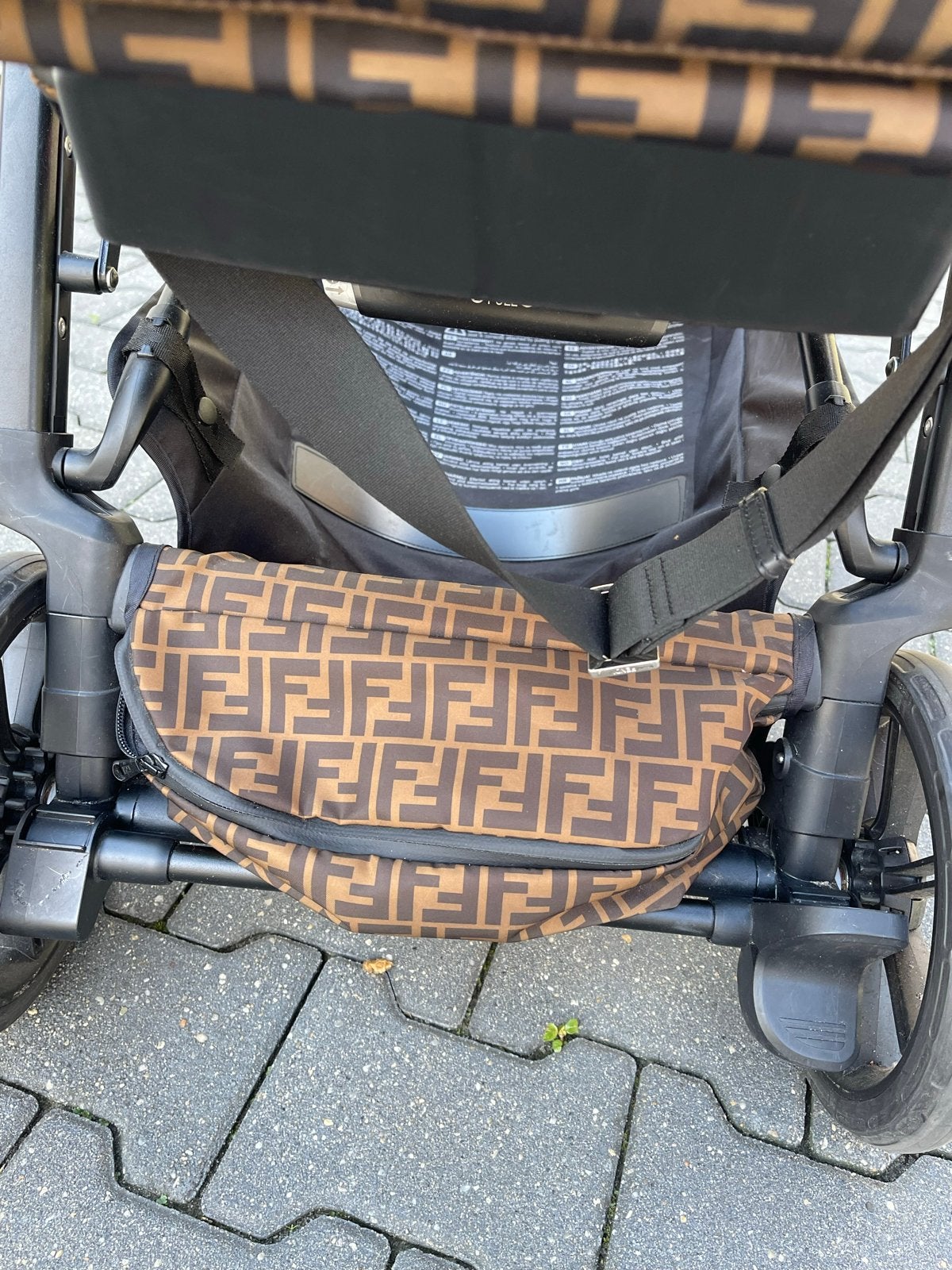 Fendi Buggy met bijpassende luiertas en verschoningsmat, Ophalen, Zo goed als nieuw, Overige merken