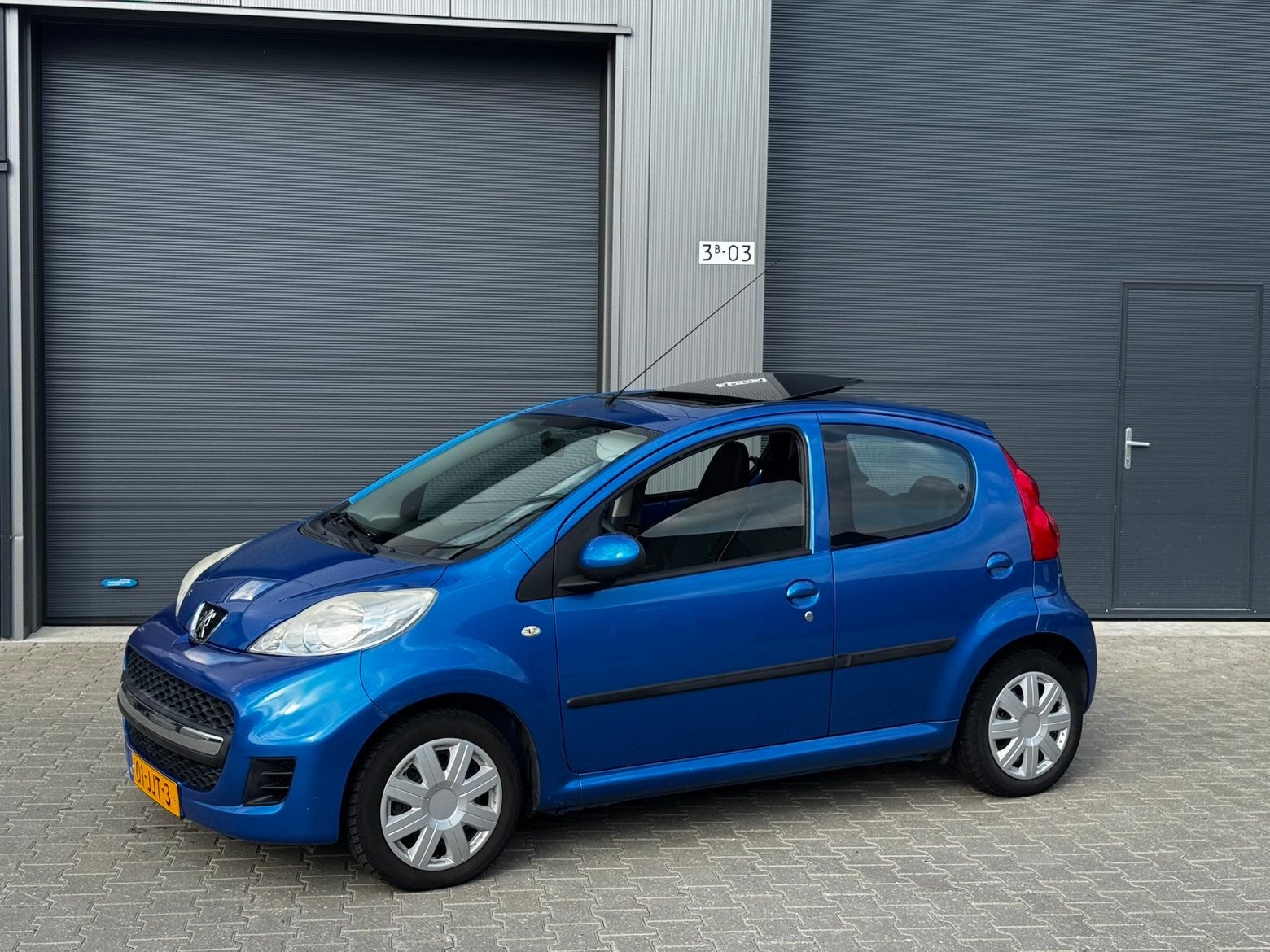 Peugeot 107 1.0 12V 5DR 2009 Blauw, Voorwielaandrijving, 68 pk, Origineel Nederlands, Handgeschakeld