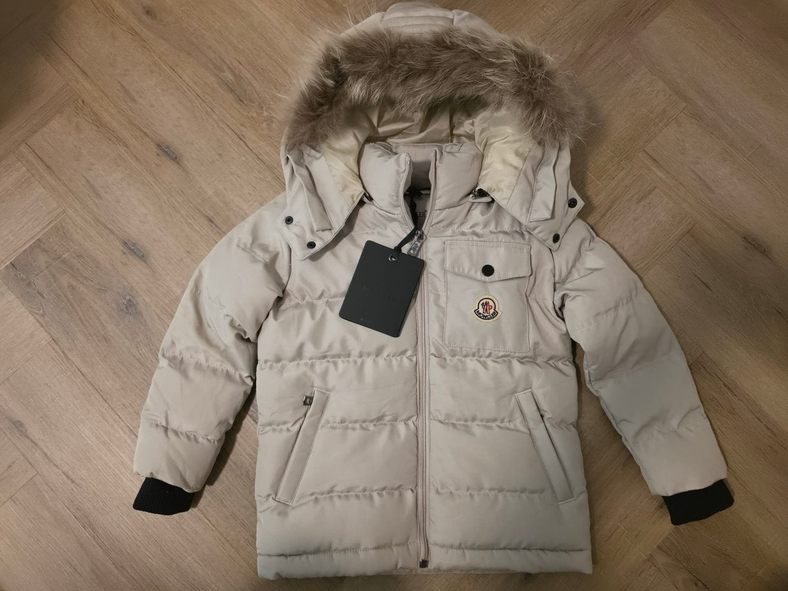 Nieuwe Moncler winterjas voor kinderen met bontkraag, Ophalen of Verzenden, Nieuw, Jongen of Meisje