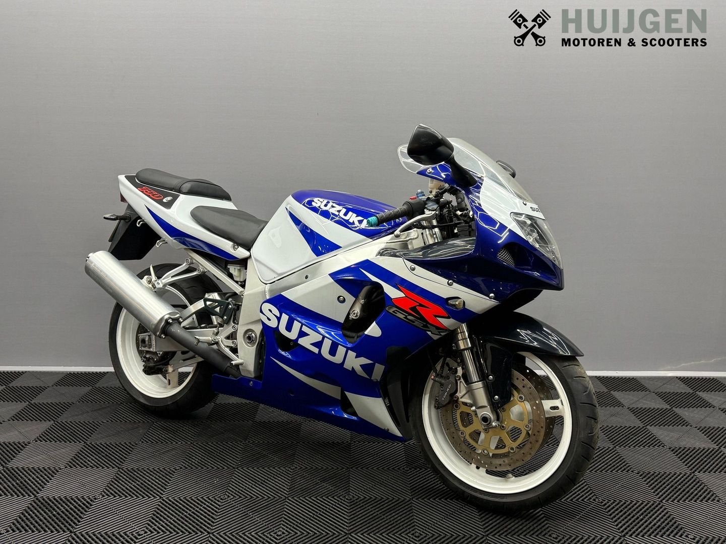 SUZUKI GSX-R 750 (bj 2001), SUZUKI, 4 cilinders, Motorrijbewijs A, Bedrijf