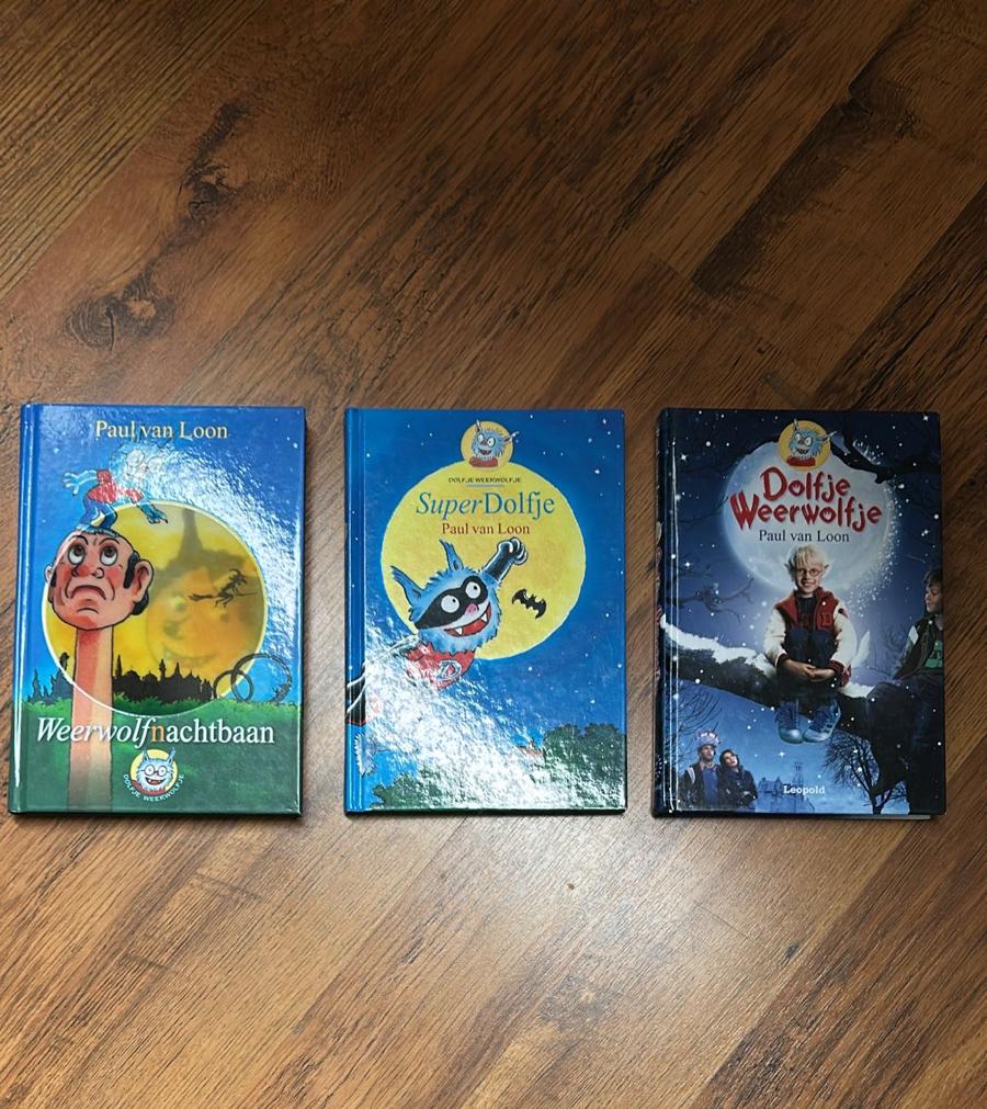 Paul van Loon Dolfje Weerwolfje boeken set (3 stuks), Ophalen of Verzenden, Zo goed als nieuw, Fictie