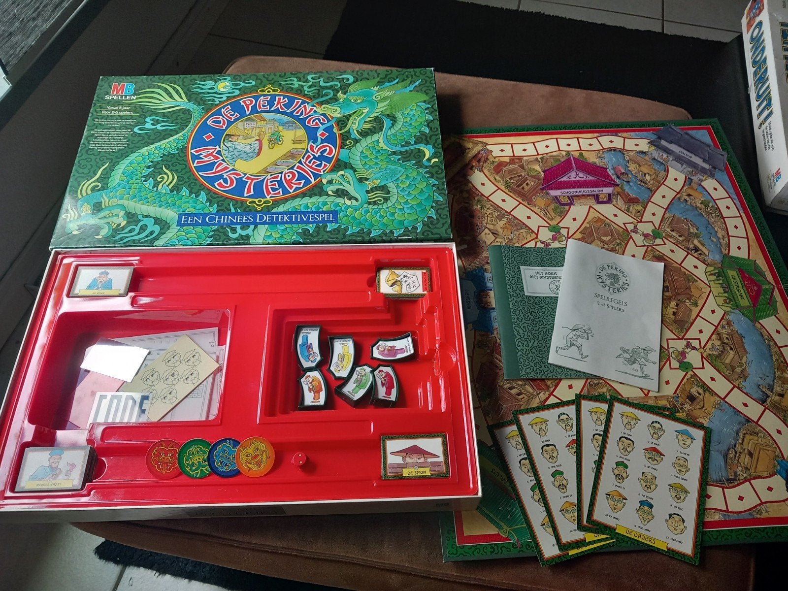 De Peking Mysteries - Een Chinees Detektivespel, Onbekend, Ophalen of Verzenden, Drie of vier spelers, Onbekend