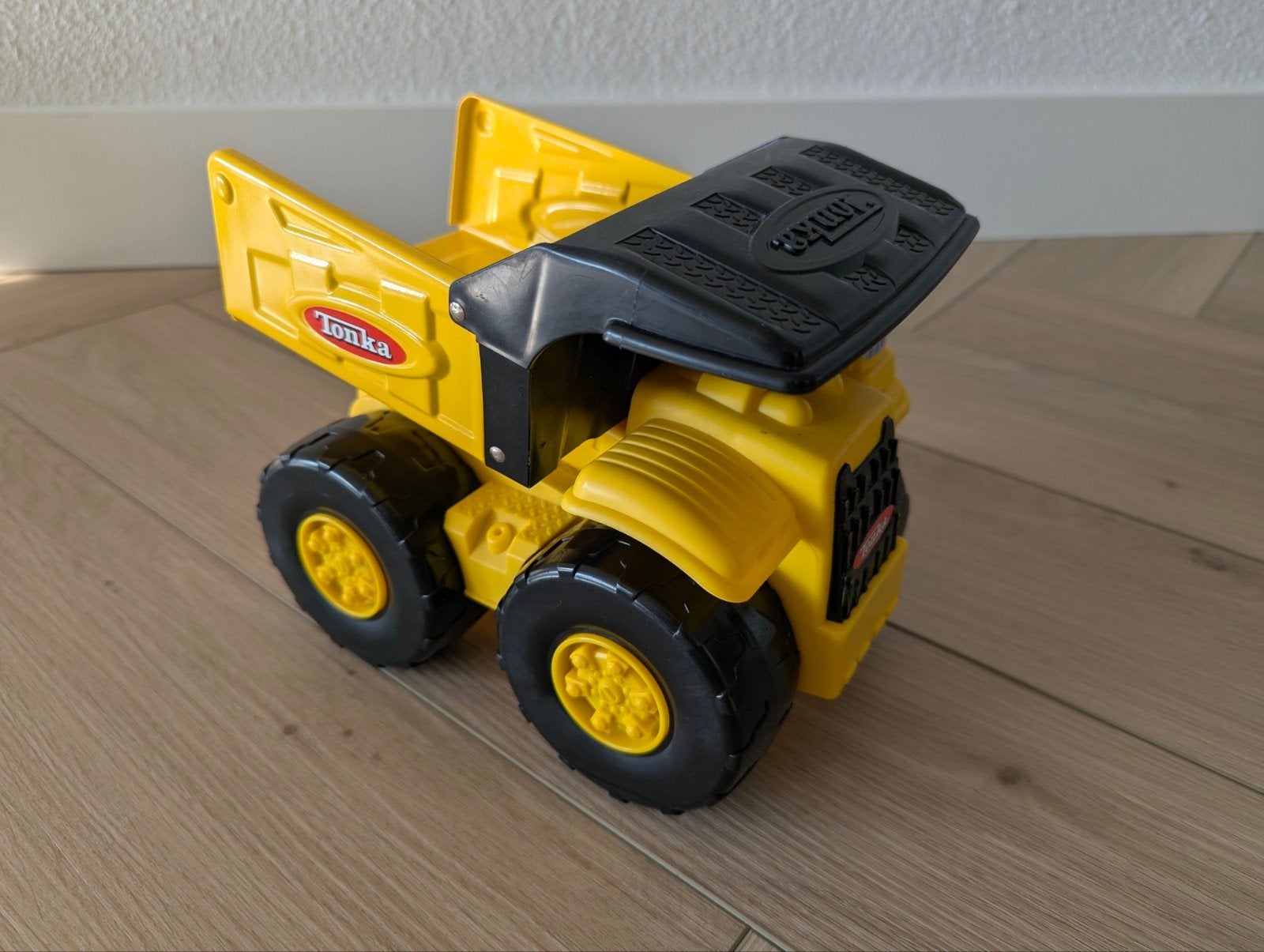 Kiepwagen Tonka, Kinderen en Baby's, Speelgoed | Speelgoedvoertuigen, Ophalen of Verzenden, Zo goed als nieuw