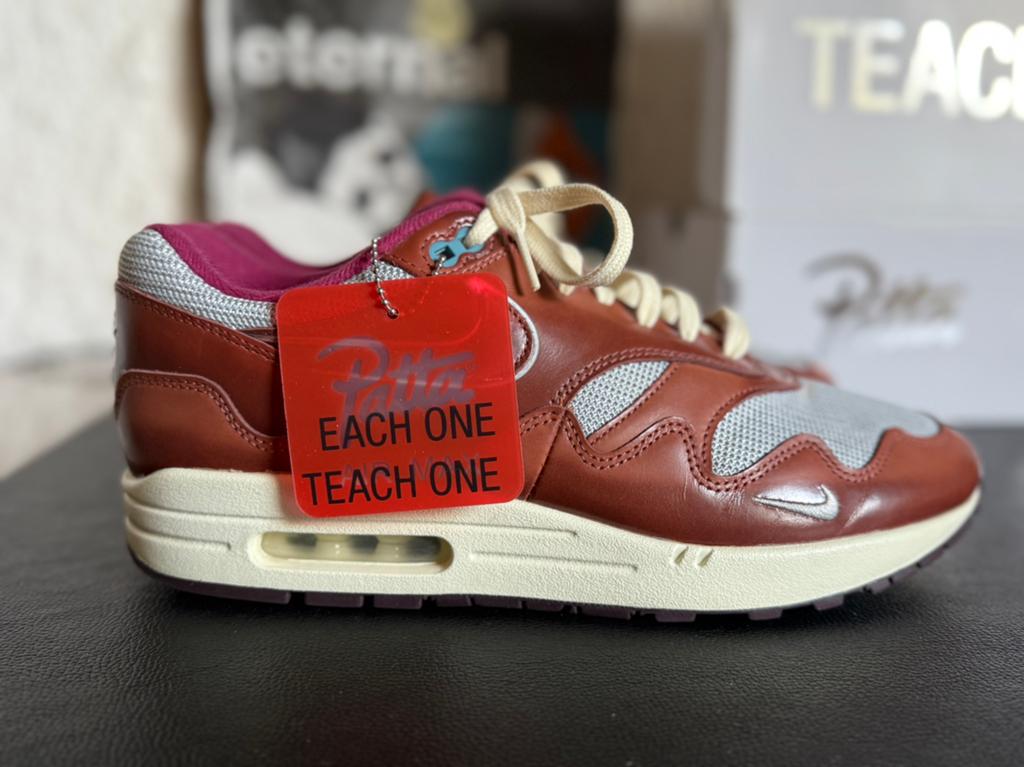 Nike Air Max 1 44,5 (10.5) Patta “Dark Russet” met doos en, Kleding | Heren, Schoenen, Ophalen of Verzenden, Zo goed als nieuw