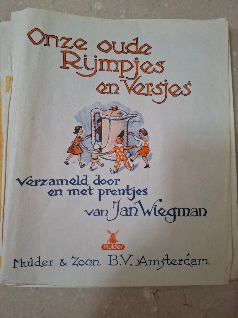 kinderboek: Onze oude rijmpjes en versjes, Boeken, Ophalen of Verzenden, Gelezen, Non-fictie