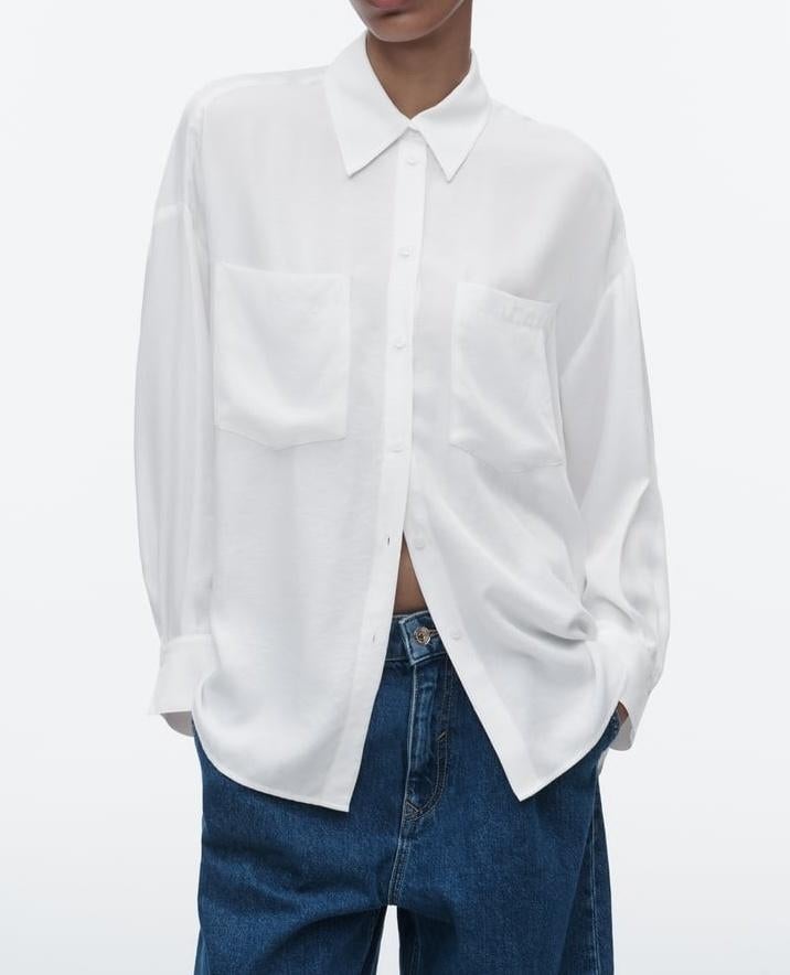 Zara witte satijnen oversized blouse overhemd maat M, Kleding | Dames, Blouses en Tunieken, Nieuw, Maat 38/40 (M), Wit, Ophalen of Verzenden