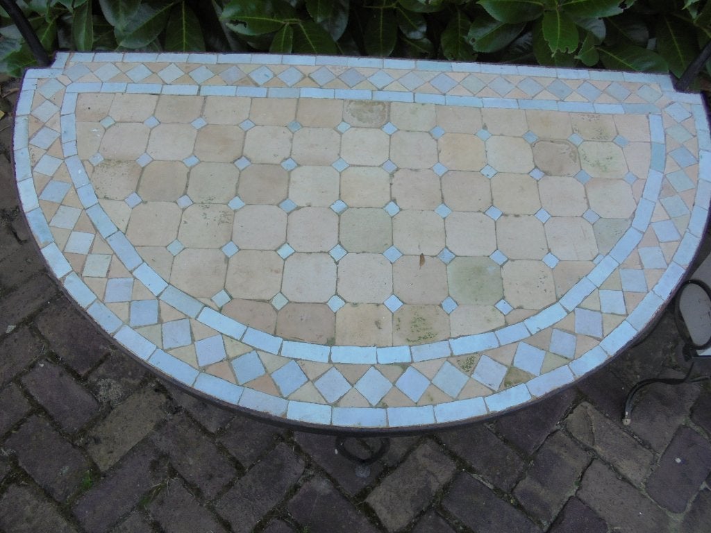 TUIN TAFEL van smeet ijzer met tegels, Ophalen of Verzenden