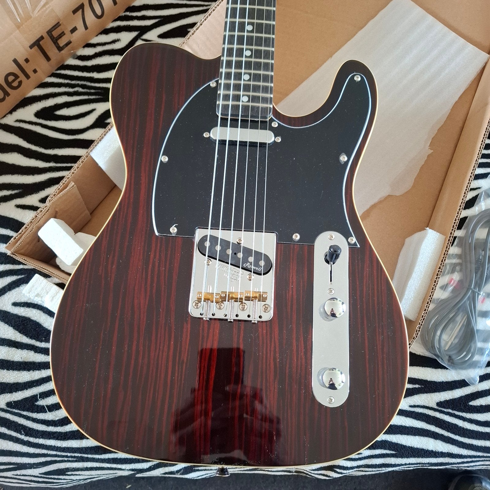 Harley Benton TE-70 Rosewood Deluxe Serie Elektrische Gitaar, Ophalen, Zo goed als nieuw, Solid body, Overige merken