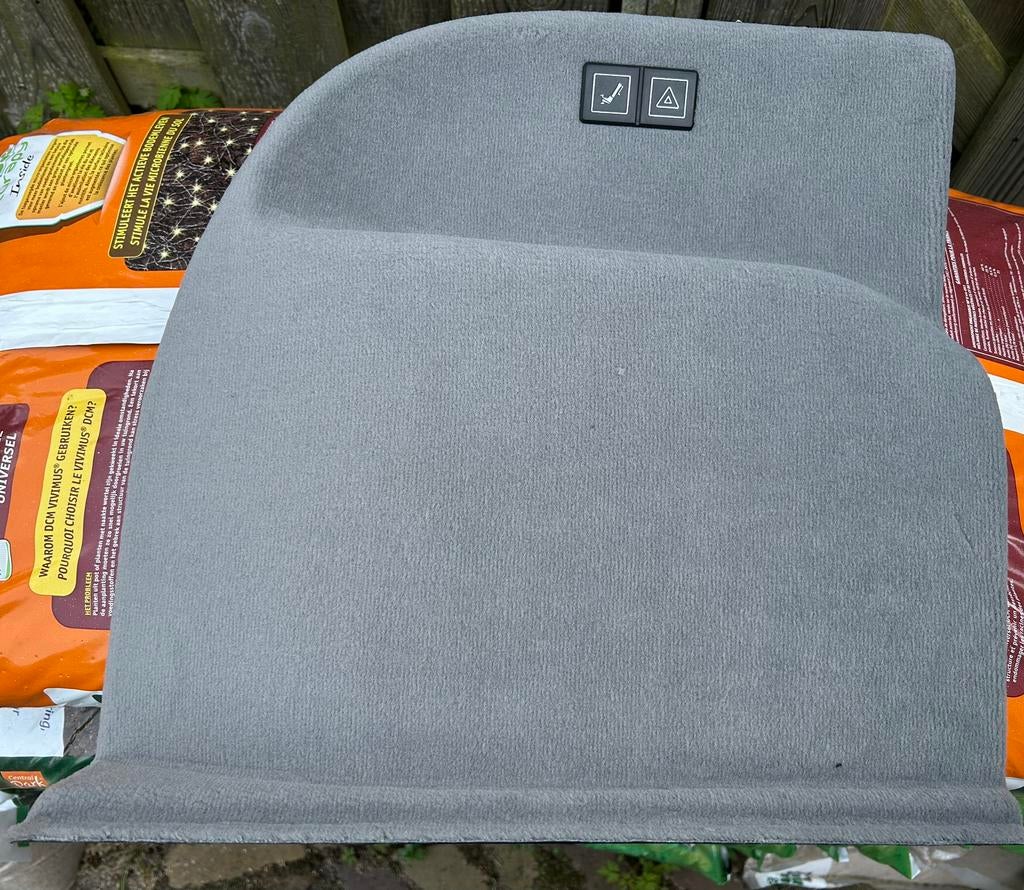 BMW E46 bekleding kofferbak grijs nieuw nummer: 5147256557, Ophalen of Verzenden, Nieuw, BMW