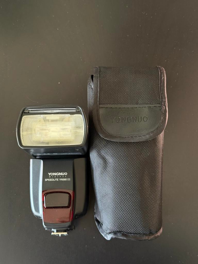 Yongnuo Speedlite YN560 III flitser met hoesje, Ophalen, Zo goed als nieuw, Overige merken, Kantelbaar