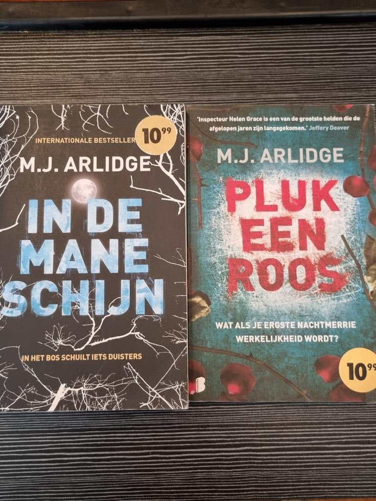 M.J. Arlidge thrillers  3,50 p.s, Boeken, Thrillers, Zo goed als nieuw, Nederland, Ophalen