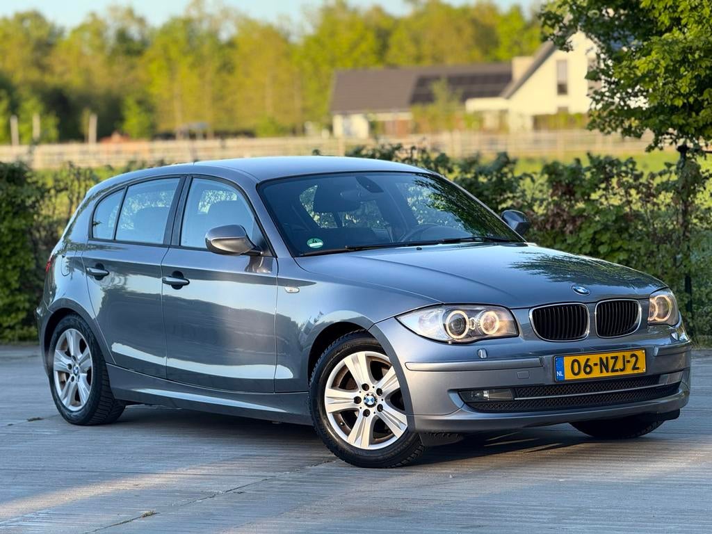 BMW 1-Serie EffDyn Business Line116iClimate Cruise Xenon Nap, Auto's, 1-Serie, 1995 cc, 4 cilinders, 122 pk