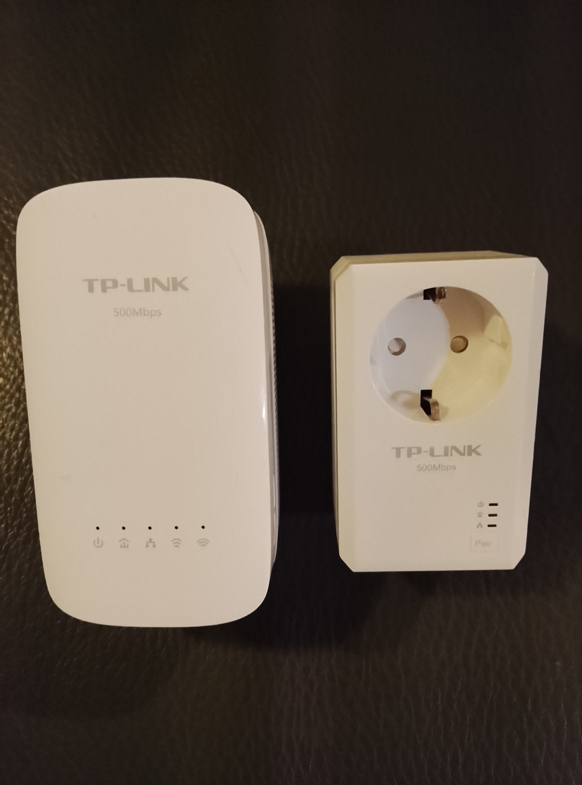 Tp link 500 Mbps inpluggen en overal sterke wifi, Computers en Software, Ophalen of Verzenden, Zo goed als nieuw