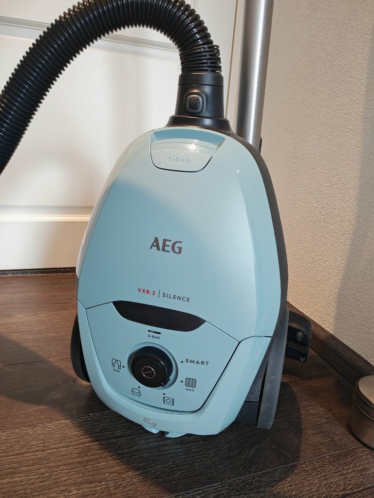 AEG VX8.2 SILENCE, Zo goed als nieuw, Sledestofzuiger, Stille werking, Minder dan 1200 watt