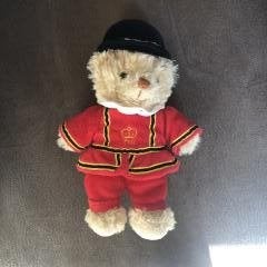 knuffelbeertje Beefeater, Overige karakters, Overige typen, Ophalen of Verzenden, Zo goed als nieuw