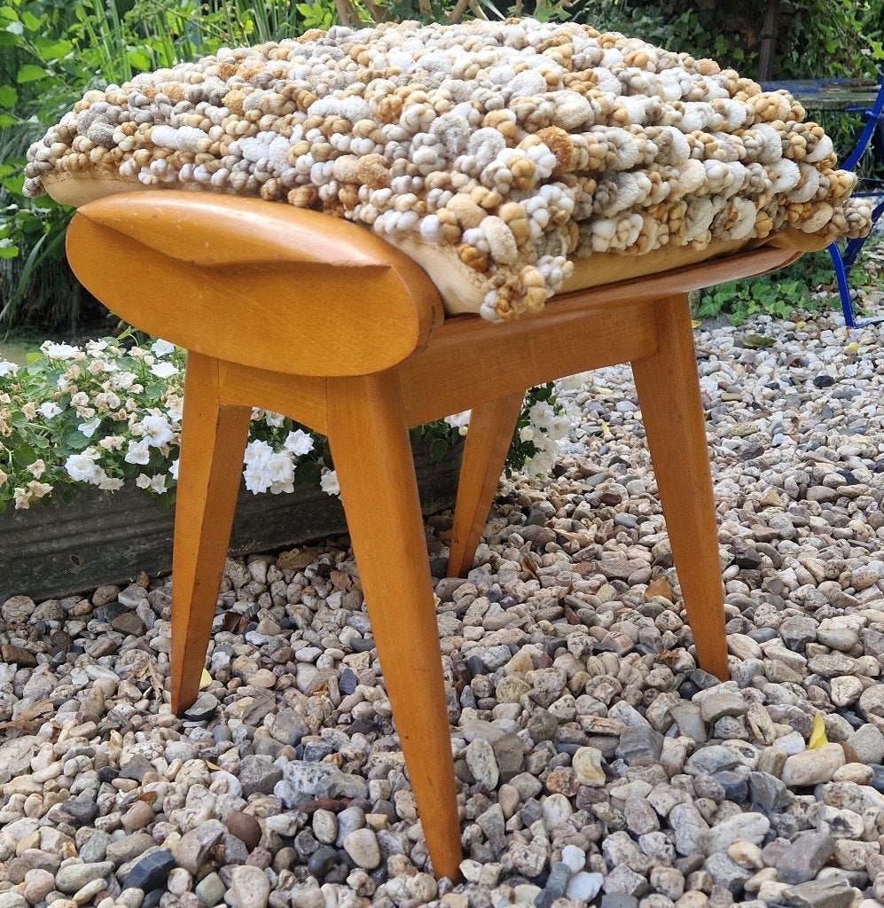 Sixties beukenhout Hocker Voetenbankje Bijzetkrukje PASTOE ?, Minder dan 50 cm, Gebruikt, Mid-century modern - Dutch design - Vintage design