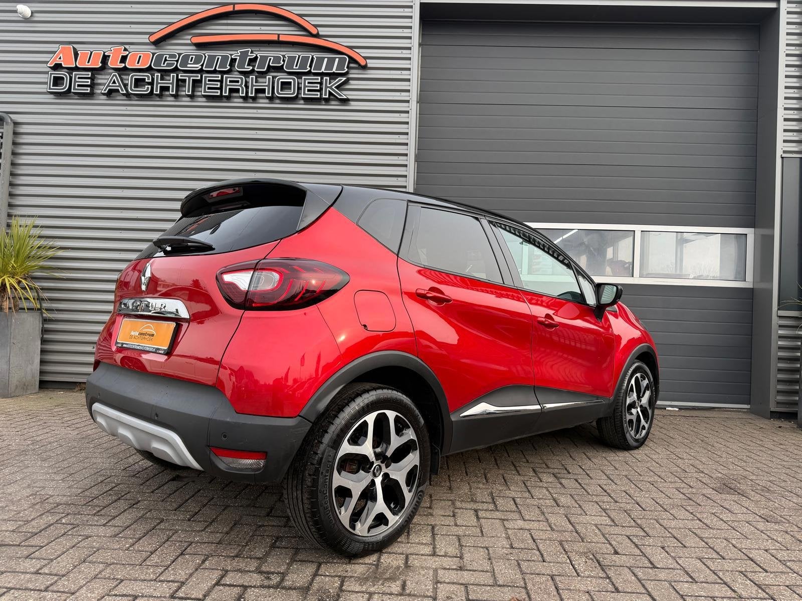Renault Captur 1.3 TCe 155 Intens | NAVI | LED | KEYLESS, Auto's, Stof, Gebruikt, Zwart, 4 cilinders